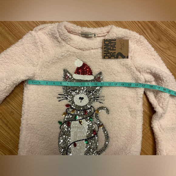 🎄Holiday Fleece Top w/Sequin Cat😽 - Picture 8 of 12